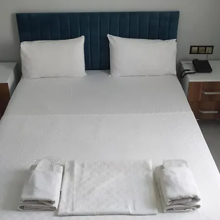 Citrus Luna Hotel 3*