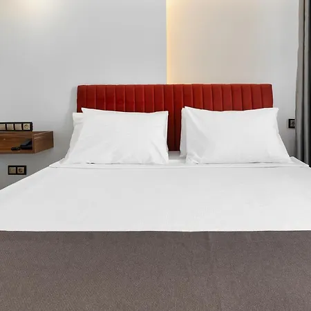 Hotel Citrus Luna 3*