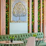 Citrus Luna Hotel